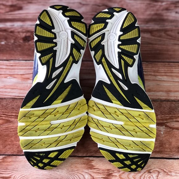 Brooks Launch Athletic Running Shoes - Picture 7 of 9